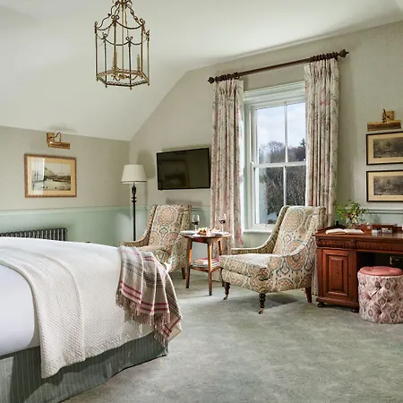 Castle Hotel 4*